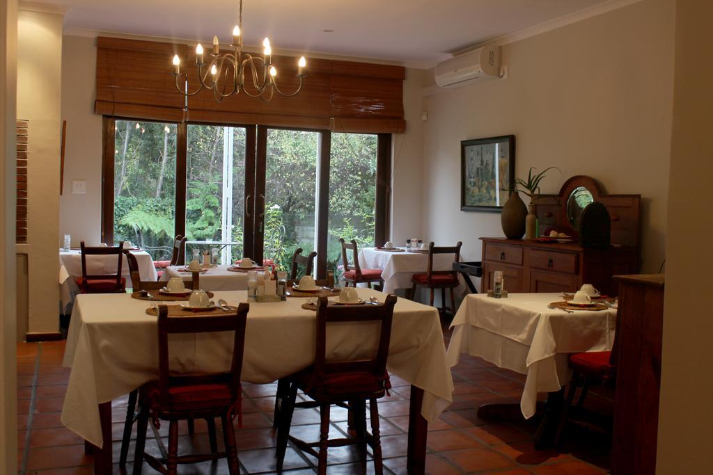 Oak Village B&B Stellenbosch Ngoại thất bức ảnh