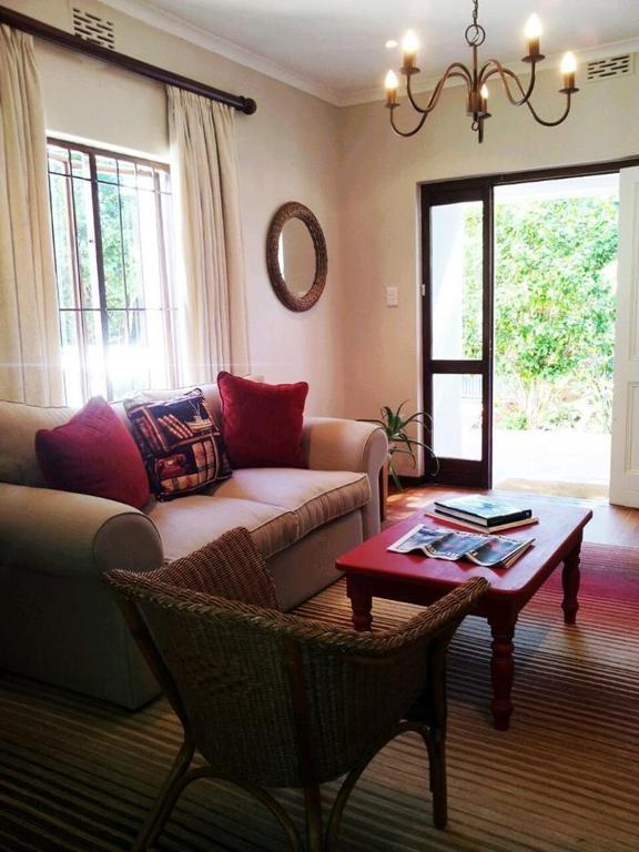 Oak Village B&B Stellenbosch Ngoại thất bức ảnh